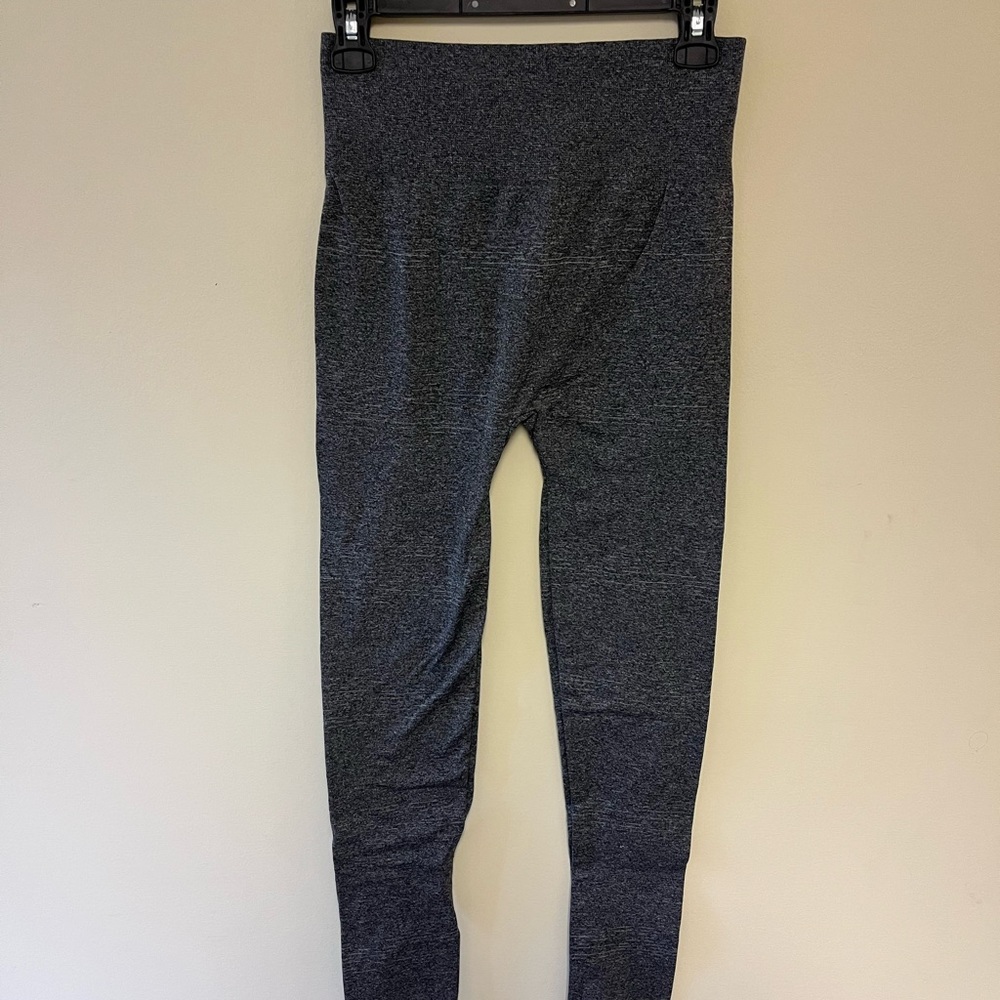 Super soft grey leggings, size large